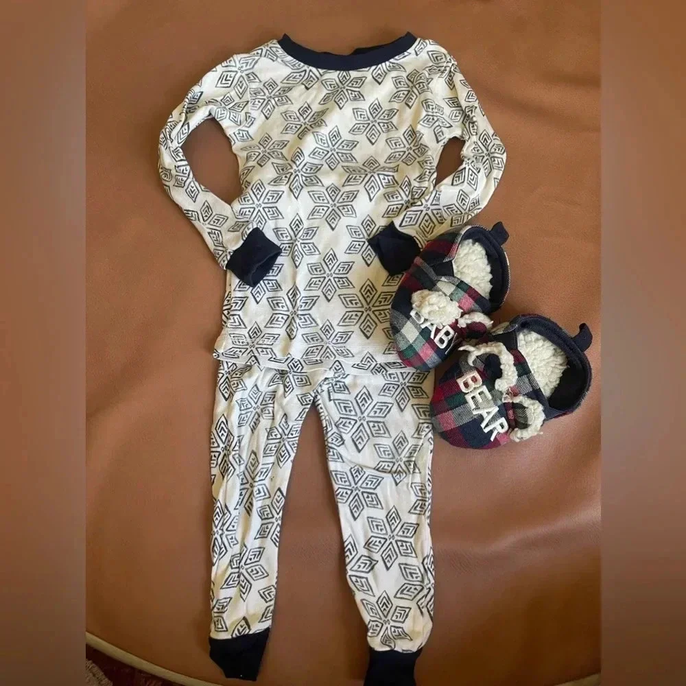 Burts bees Baby Christmas pajama and slippers